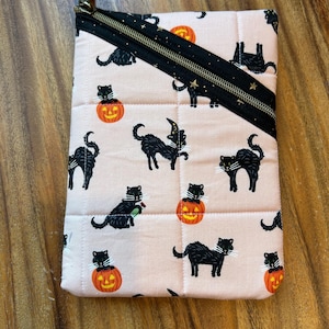 Rifle Paper Co. Halloween Kindle/iPad Sleeve: Black Cats Ereader Case