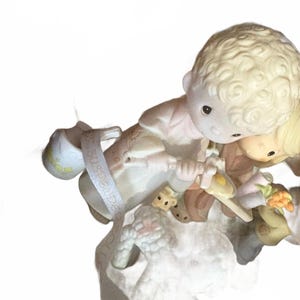 Vintage Precious Moments Collectible Figurine