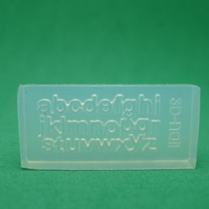 M35 3D flexible molde / molde - 26 en 1 - alfabetos pequeños para hacer comida en miniatura / Muñeca casa Deco / joyería / arte de uñas