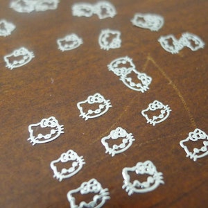 Kawaii Kitty Metallstempel Mini Cabochons (Mattsilber - 20 Stück)