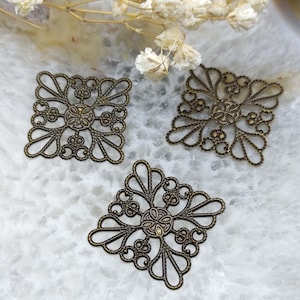 100pcs 25mm Raw Brass lace square Flower Filigree Jewelry Connectors Setting,filigree Connector Findings,Filigree Findings,Filigree finding
