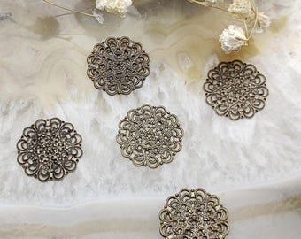 200 Raw Brass Lace Flower Filigree Connectors, 15mm Jewelry Settings