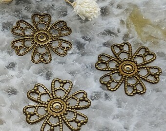 200 Raw Brass Lace Flower Filigree Connectors, 15mm Jewelry Settings