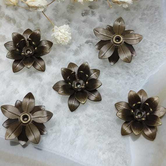 50 Pcs 6*15mm Raw Brass Filigree Flower Metal Embellishments  display picture 3