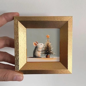 Mini original oljemålning, handmålad juldjurskonstverk, söt julväggdekoration, liten festlig present till hemmet, mus med träd