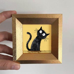 Mini Quirky Cat Oil Painting in Gold Frame,Hand-Painted Gift for Cat Lovers and Pet lovers,Small Wall Decor For Home,Office and Nursery