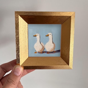 Mini peinture à l'huile peinte à la main représentant deux canards - Art animalier mignon pour la maison et le bureau, cadeau unique pour les amoureux des animaux, petite décoration d'art murale