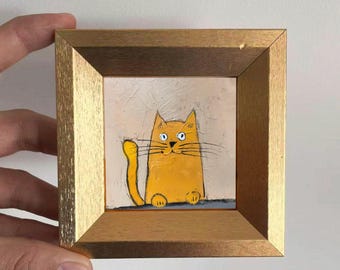 Mini Cat Oil Painting – Whimsical Cat Art on Gold Background – Small Framed Animal Wall Art – Unique Hand-Painted Gift for Cat Lovers