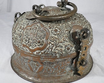 Antique Asian Pandan Box