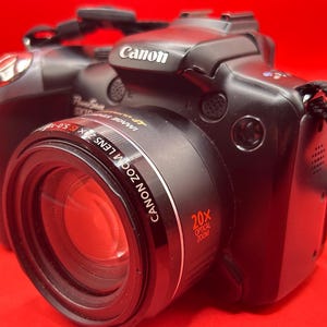 Canon PowerShot SX10 IS digital camera