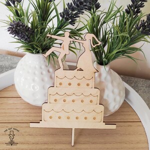 Funny wedding cake topper, bride and groom wooden cake topper, wedding cake, wedding decoration, wedding cake topper, bride and groom figure