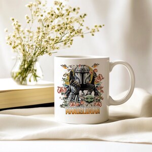 Taza de The Mandalorian - Diseño floral con Baby Yoda y el Mandalorian imagen 5