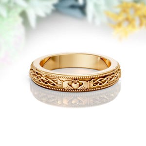 Celtic Knot Claddagh Wedding Ring, Irish Engagement Band