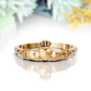 Claddagh Irish Engagement Ring Unique Celtic Knot Straight Claddagh Band Claddagh Wedding Ring Wicca Ring Vintage Dainty Ring For Women