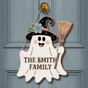 Personalized Ghost Door Hanger – Custom Family Name Sign | Halloween Welcome Decor | Spooky Front Door Sign | Cute Ghost Decoration