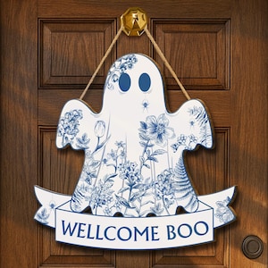 Halloween Ghost Welcome Sign – Cute Witch Door Hanger | Wooden Fall Porch Decor | Spooky Autumn Holiday Decoration | Toile De Jouy Style