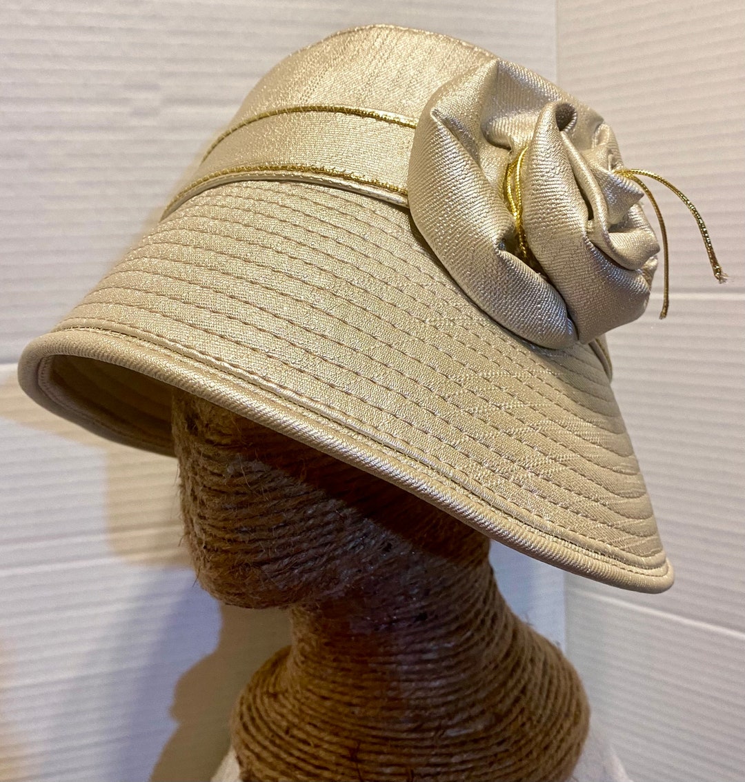 Cream Slant Hat With Flower - Head Size: 24”- Large (please Measure ...