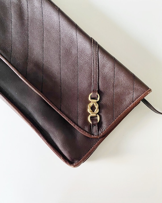 90s classic brown leather envelope clutch - cross… - image 2