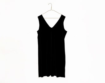Vestido mini negro sin mangas de terciopelo elástico de los años 90 • grande • minimalista vintage