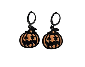 JACKOLANTERN-Black enamel hugging earrings.