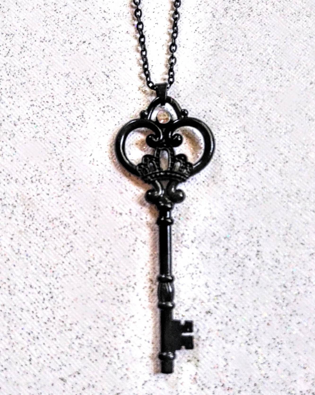 Black key necklace deals