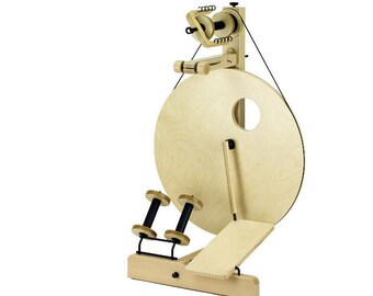 Spinning Wheel - S10 Louet Double Treadle