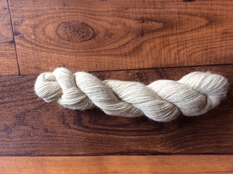 Natural White 300 yards Yarn-AlpacaWool Blend 8020-1 Ply Fingering