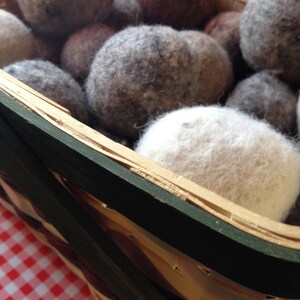 SALE Package Deal 3 Natural Wool Dryer Balls 100% Wool is Earth friendly and chemical free imagem 2