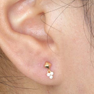 Piercing para labio Trinity: piercing para cartílago sin rosca de 20/18/16 g, parte trasera plana de titanio