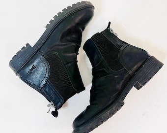 Blowfish Malibu Black Vegan Leather Ruched Chelsea Boots, Size 8 Lug Sole booties