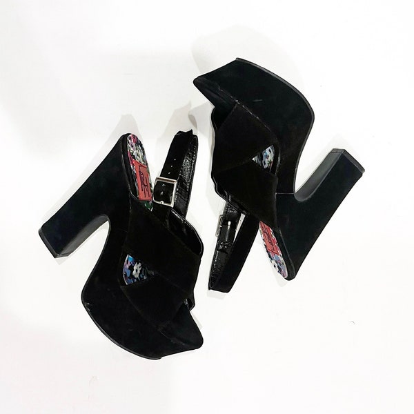 Vintage Y2K  Black Velvet Platform Sandals Size 7 Peep Toe Sling back Heels Shoes