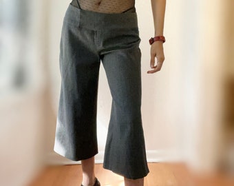 Y2K Cropped Gray Flare Trousers - Size 9