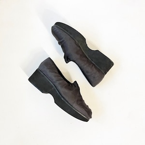 Size 6 Vintage 90s Andre Assous FEATHERWEIGHTS Black MINIMAL Shoes image 1