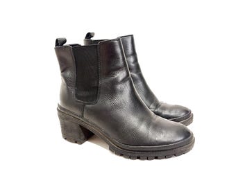 Black Leather Chelsea Boots – Size 7.5, Chunky Sole Aldo Booties