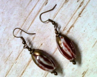 Red and White Ceramic Flower Bud Earrings (2083)