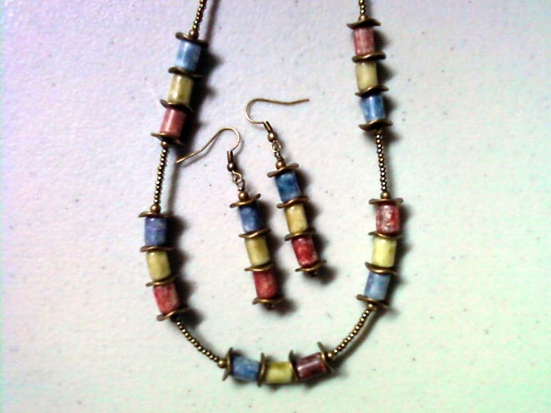 Olive and Red Necklace and Earrings 1285 Blue