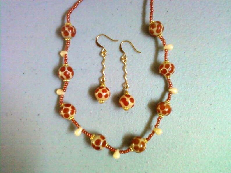 Animal Print Jewelry Giraffe Print Jewelry 0709 Burnt Orange and Dark Cream Polka Dot Necklace and Earring Set