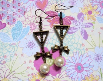 Pearl and Brass Bow Dangle Earrings (3774)