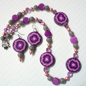 Purple, Lavender, Violet and Pink Flower Necklace and Earrings (2288)