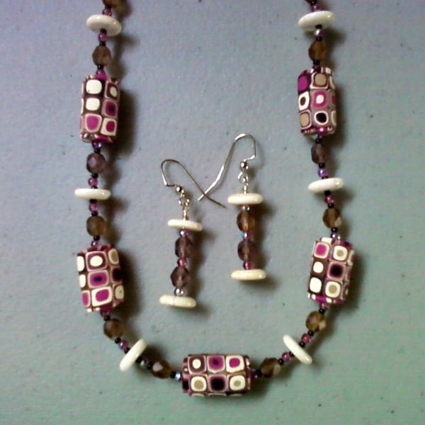 Brown, Raspberry and Ivory Necklace and Earrings (0906)