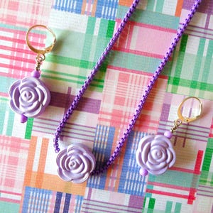 Lavender Rose Necklace and Earrings (10867)