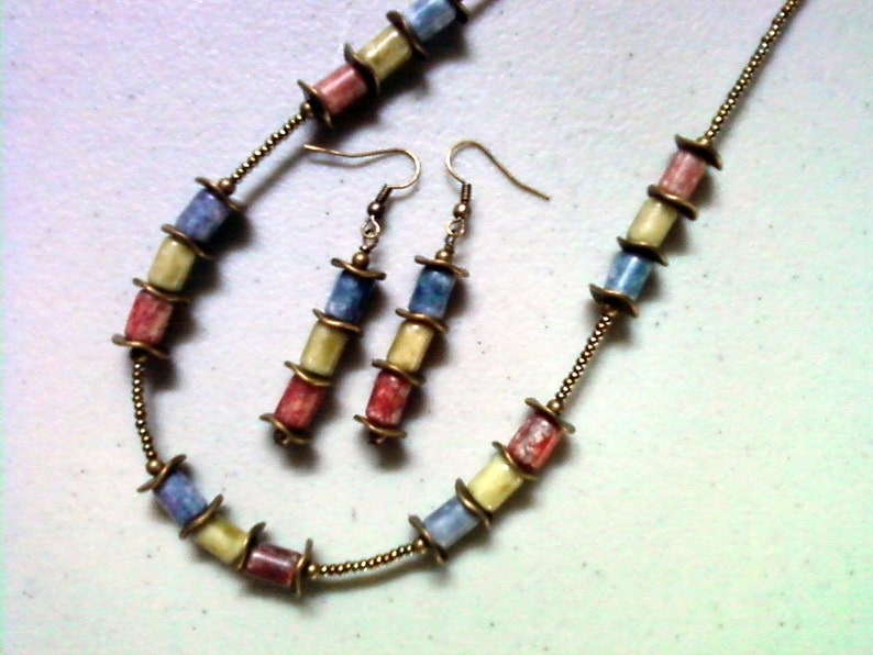 Olive and Red Necklace and Earrings 1285 Blue
