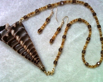 Brown Telescopium Seashell Necklace and Earrings (1068)