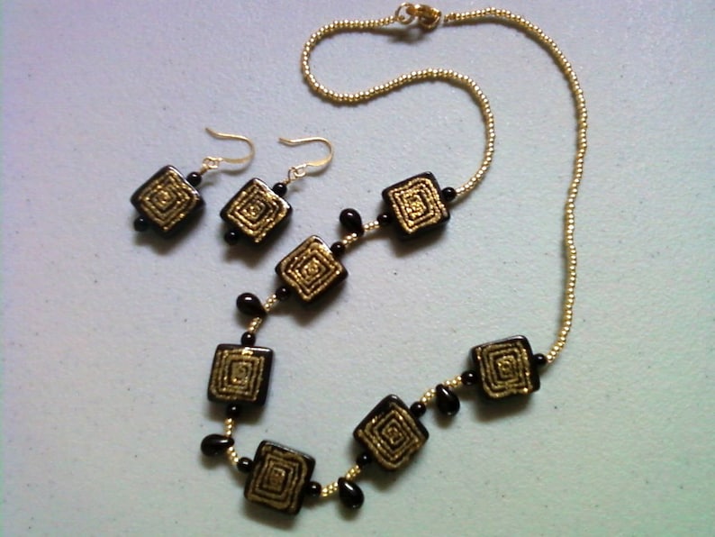 0227 Black and Gold Geometric Design Necklace and Earrings