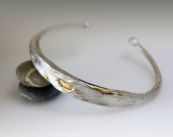 Pure silver & gold CUFF BRACELET made of  hand hammered and shaped