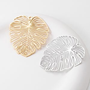 2 PCS - Pendentif grande feuille, breloques feuilles à découper, fabrication de bijoux végétaux délicats, plaqué or 14 carats véritable [P1038-PG]