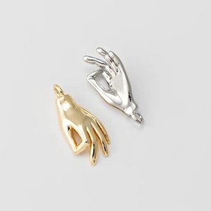 2 pezzi - Ciondolo a forma di mano con gesto "OK", piccolo ciondolo a forma di mano con gesto "OK", creazione di gioielli, placcato in vero oro 14 carati e rodio [P0257]
