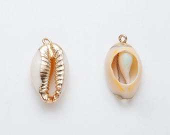 2 PCS - Natural Sea Shell- Cowrie Shell- Money Shell- Shell Bead - Seashell , cowrie Shell Charm, Polished Gold-Plated  [GJ0012-PG]