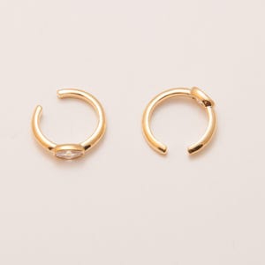 2PCS - 14mm Oval Ear Cuffs, 4×6mm cubic, Dainty Hoops, Cartilage Ear Cuff, Gold Plated Earrings, Real 14K Gold Plated [E0649-PG]