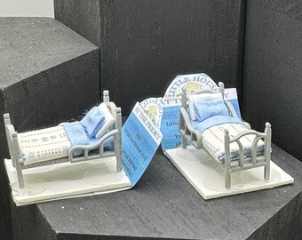 Dolls House Miniatures - Hand Made Single childs Bed (1/48th / 1:48 / Quarter Scale )